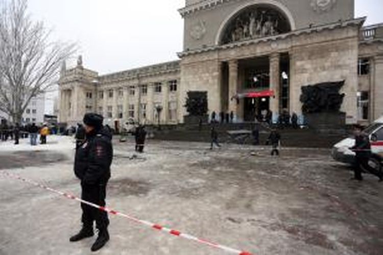 Stasiun Volgograd, dulu bernama Stalingrad, di Rusia yang menjadi lokasi serangan bom bunuh diri, Minggu (29/12/2013) siang. Aksi ini menewaskan 16 orang dan melukai 45 yang lain. Kekhawatiran keamanan pun meningkat, enam pekan menjelang penyelenggaraan Olimpiade Musim Dingin di Sochi, Rusia.