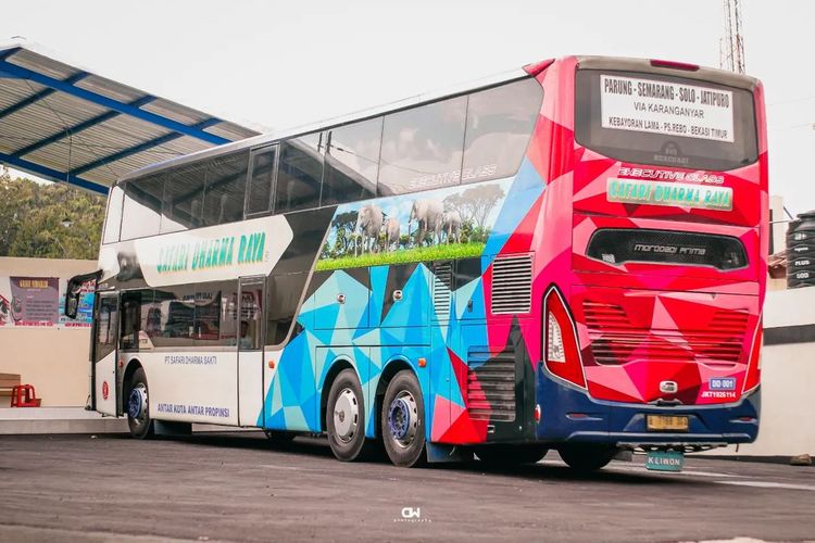 Bus Tingkat PO Safari Dharma Raya