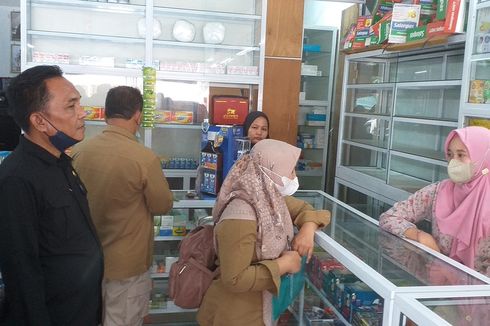 Polisi dan BPOM Sidak Apotek di Pekanbaru, Pemilik Apotek Mengaku Sudah Tak Menjual Obat Sirup