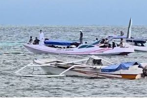 Mengintip Tradisi Antar Jemaah Haji dengan Perahu di Morowali, Diantar hingga Tengah Laut