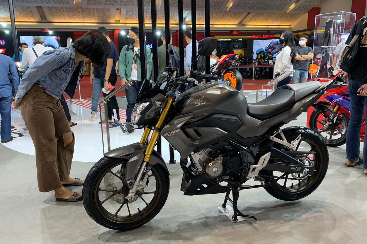 Ilustrasi Honda CB150R di IIMS 2022