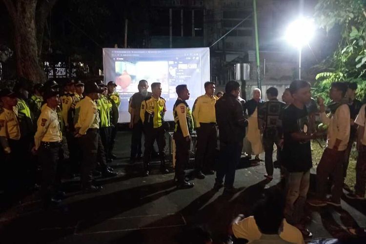 Film Pesta Babi Tentang Apa? Kenapa Nonton Bareng Dibubarkan?