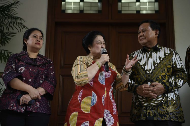 Memaknai Pertemuan Megawati, Puan, dan Prabowo di Istana Negara