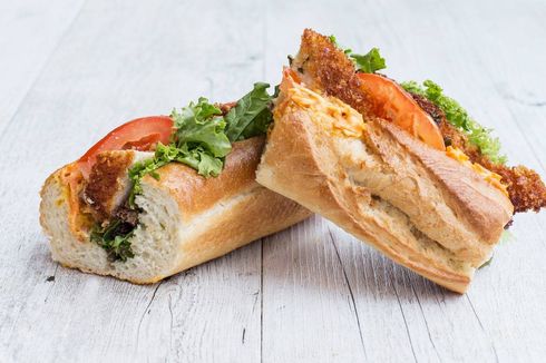 Resep Chicken Sub Sandwich, Sajikan dengan Mustard dan Mayo Mint