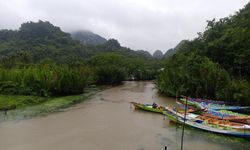 Kawasan Karst Banjir Pengunjung, Ini Strategi Kurangi Dampak Negatifnya