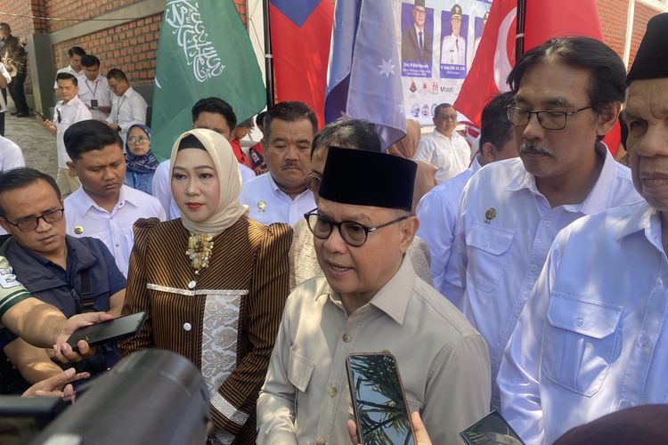 Menteri P2MI: Banyak WNI Pindah Negara karena Menikah, Bukan Sulit Cari Kerja