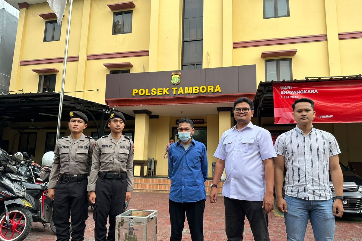 Pelaku pencurian kotak amal di kawasan Tambora, Jakarta Barat diringkus pada Senin (19/6/2023). 