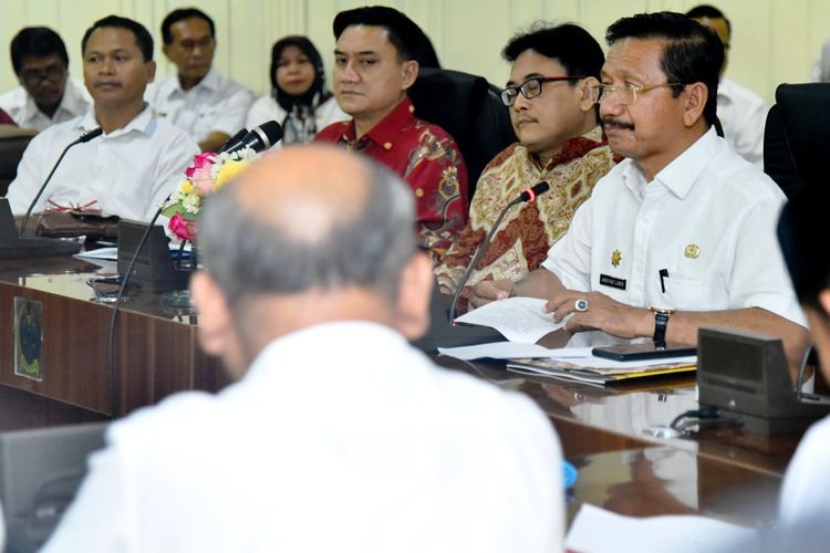 Kadis Pendidikan Provinsi Sumut Arsyad Lubis mempimpin rapat koordinasi implementasi pendidikan korupsi di Sumut, Rabu (15/5/2019)