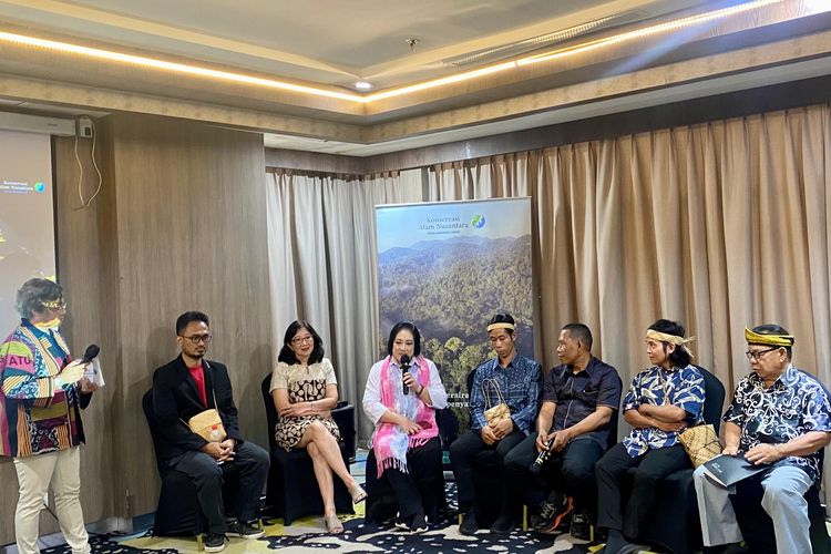 Media briefing Legalitas Hutan Adat untuk Perlindungan Masyarakat Hukum Adat (MHA) Punan Batu Benau Sajau yang digelar oleh Yayasan Konservasi Alam Nusantara (YKAN) di Jakarta, Kamis (6/6/2024).