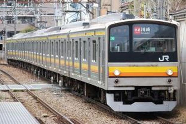 Kereta Seri 205 yang dikirimkan ke Jakarta dari Jepang.