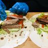 Di Balik Kebab Jumbo Viral di Surabaya, Ada Niat Membantu Tetangga yang Terkena PHK