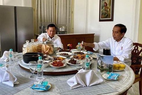 Makan Siang Bareng Prabowo, Jokowi: Itu Biasa, Saya Ketemu Menteri Juga di Sabtu-Minggu