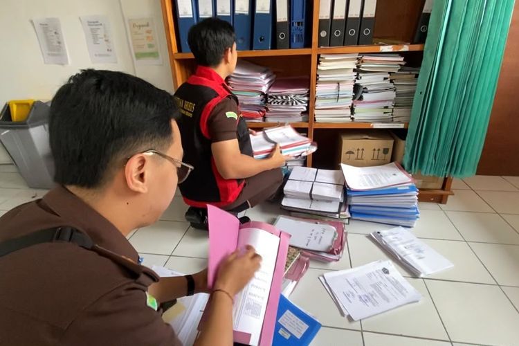Usut Korupsi Anggaran BBM dan Konsumsi, Kejari Geledah Kantor Dinkes Tabanan
