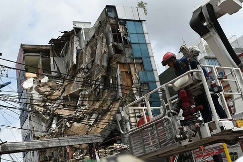 Gedung Roboh di Slipi Tidak Pernah Dirawat sejak 1997