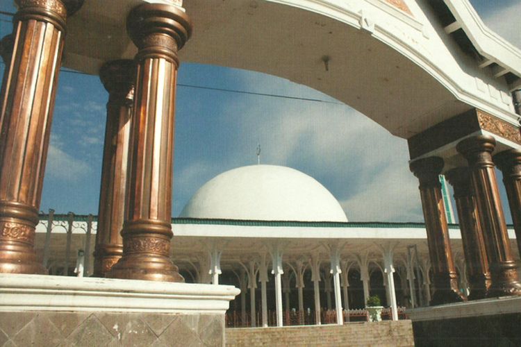 Masjid Agung Al-Falah atau Masjid 1.000 Tiang, Jambi