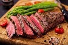 3 Cara Makan Steak Lebih Nikmat, Hindari Langsung Dicocol Saus