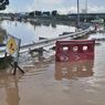Hujan Deras Melanda, Jalan Tol Balikpapan Kebanjiran, Pengelola Siagakan Petugas