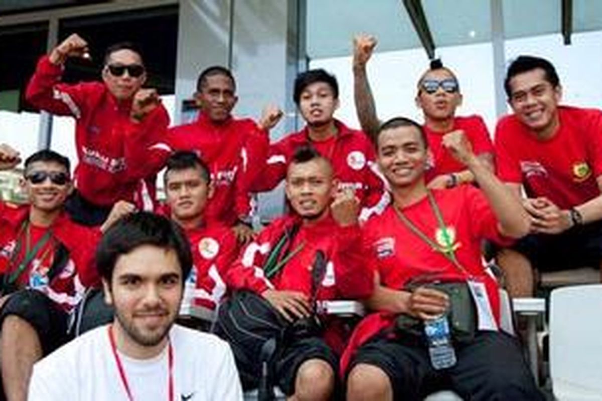 Skuad Tim Street Soccer Indonesia yang berlaga di Homeless World Cup 2011 di Paris, Perancis. 