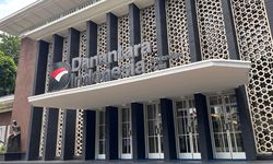 Apakah Pembentukan Danantara Tepat untuk Pertumbuhan Ekonomi?