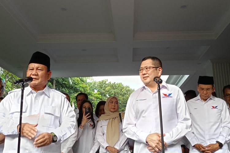 Ketua Umum Gerindra Prabowo Subianto memberi sambutan usai bertemu dengan Ketua Partai Perindo, Rabu (5/4/2023).