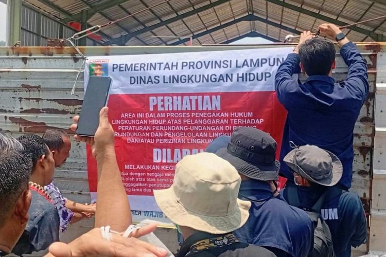 Perusahaan Pengolahan Kelapa Disegel DLH Lampung karena Diduga Cemari Laut