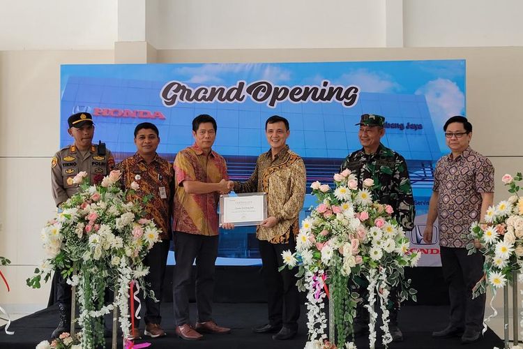 Diler resmi pertama Honda di Rembang dengan fasilitas 3S