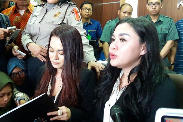 Vicky Shu menghadiri persidangan kasus First Travel di Pengadilan Negeri Depok, Jawa Barat, Rabu (14/3/2018).