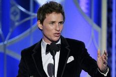 Meski Tak Setuju dengan JK Rowling, Eddie Redmayne Tetap Beri Dukungan 