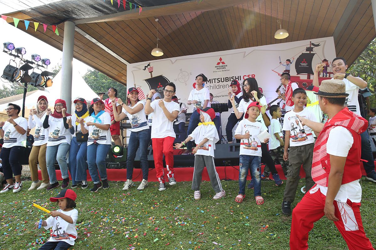 Mitsubishi adakan CSR Children bersama dengan anak-anak yatim piatu di Jakarta