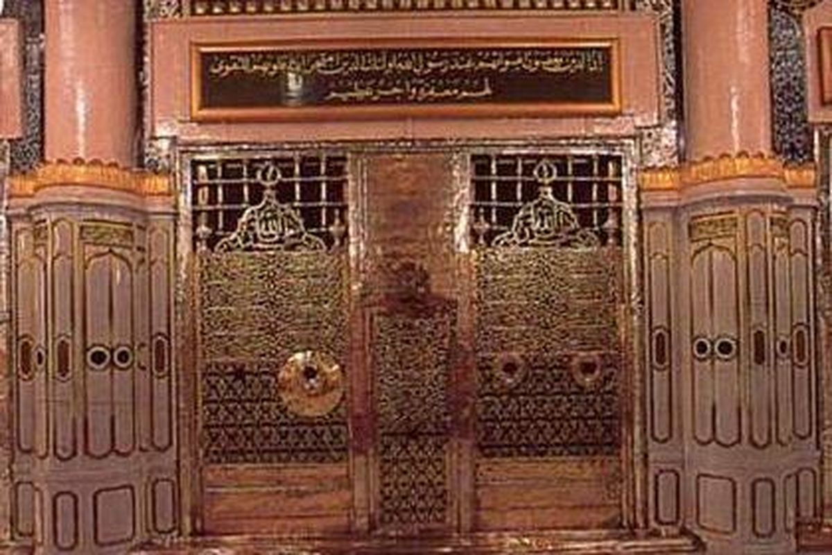 Makam Khulafaur Rasyidin, Umar bin Khattab, di Madina, Arab Saudi.