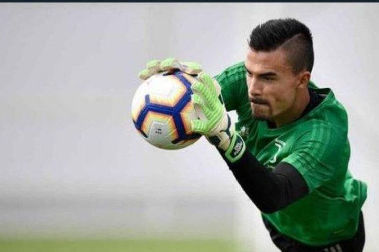 Kiper Sampdoria Emil Audero Mulyadi.

