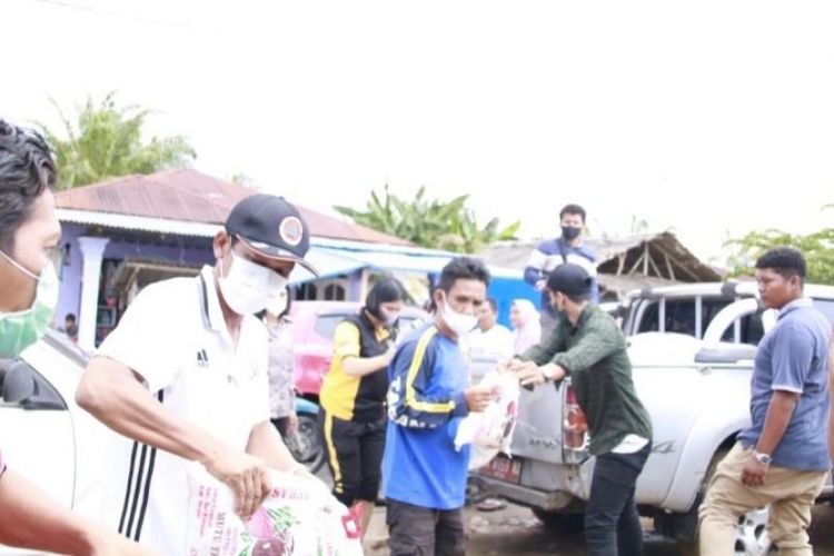 Pemkab Serdang Bedagai (Sergai), Sumatera Utara, menyalurkan bantuan sebanyak 3.300 karung beras kepada warga terdampak banjir yang ada di Kecamatan Tanjung Beringin. 