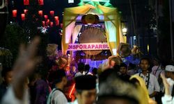 Pawai Beduk dan Petromak Semarakkan Ramadhan di Purwakarta