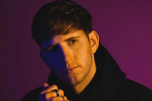 Lirik dan Chord Lagu U & Me - ILLENIUM feat. Sasha Alex Sloan