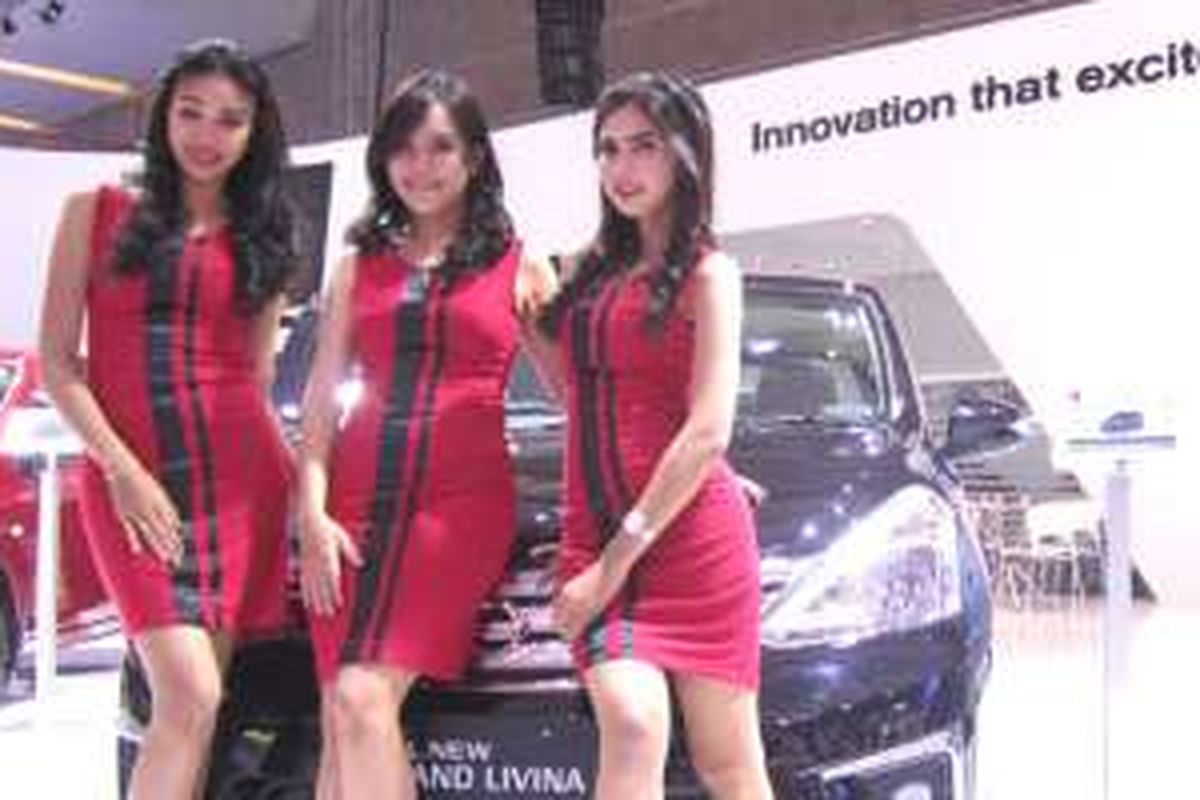 SPG kendaraan NIssan di IIMS 2016.