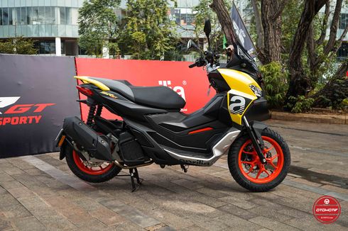 Adu Klaim Konsumsi BBM Aprilia SR-GT 200 vs Honda ADV 160