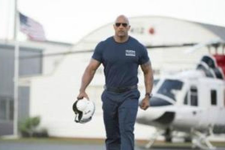 Dwayne Johnson alias The Rock saat membintangi film terbarunya, San Andreas.