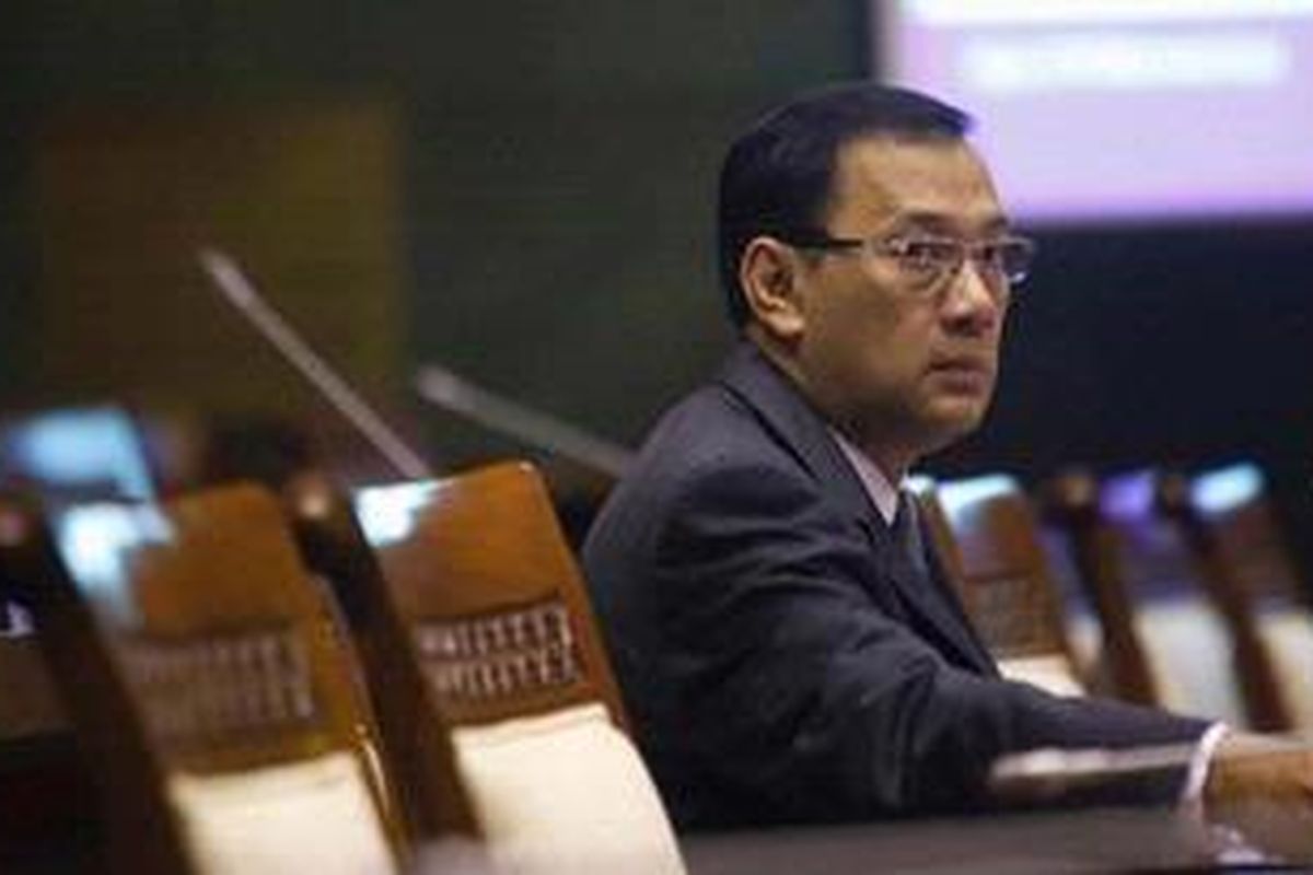 Menteri Keuangan Agus Darmawan Wintarto Martowardojo bersiap mengikuti uji kelayakan dan kepatutan Calon Gubernur Bank Indonesia periode 2013-2018 di Komisi XI DPR, Jakarta, Senin (25/3/2013). Agus Martowardojo menjadi calon tunggal yang diajukan Presiden Susilo Bambang Yudhoyono untuk menggantikan Gubernur Bank Indonesia Darmin Nasution yang masa jabatannya akan berakhir pada 23 Mei 2013. 