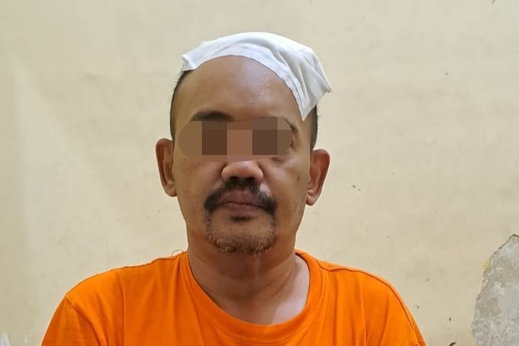 Pelaku perampokan bernama Doddy Goesto Permana (45) asal warga Jalan Lesanpuro Gang VI Kecamatan Kedungkandang Kota Malang.