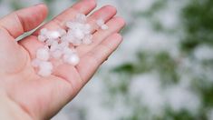 Hujan Es Terjadi di Arcamanik Kota Bandung, Ini Penjelasan BMKG