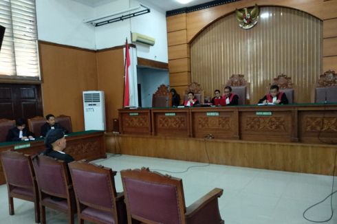 Hakim Tolak Eksepsi Ahmad Dhani