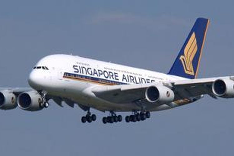 Pesawat Airbus A380 Singapore Airlines.