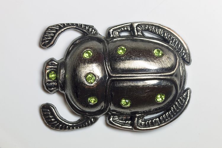 Perhiasan Kumbang scarab