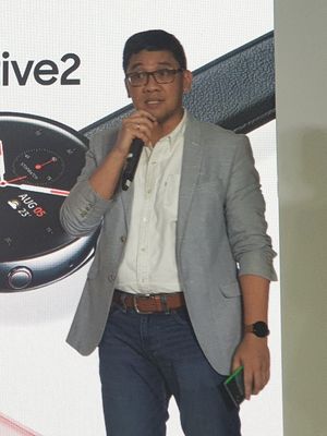 Denny Galant, Head of Product Marketing IT & Mobile Samsung Electronics Indonesia, saat memperkenalkan Galaxy Watch Active 2 di Jakarta, Rabu (16/10/2019)