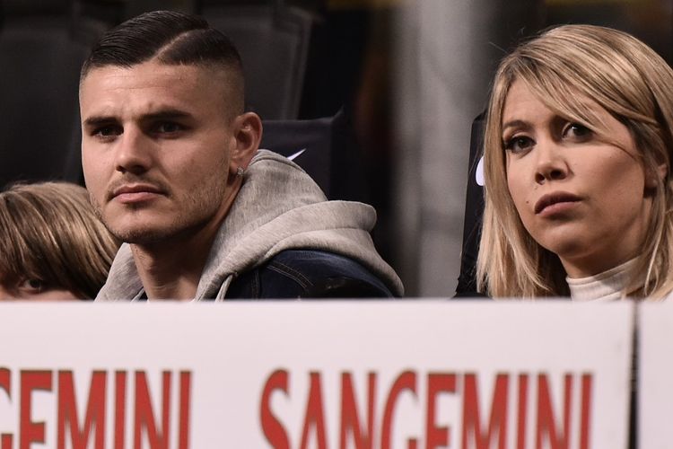 Mauro Icardi (kiri) bersama istri dan agennya, Wanda Nara.