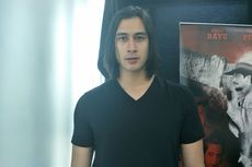 Main Film Buffalo Boys, Daniel Adnan Belajar Bahasa Indonesia