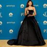 7 Aktris dengan Gaun Terbaik di Emmy Awards 2022