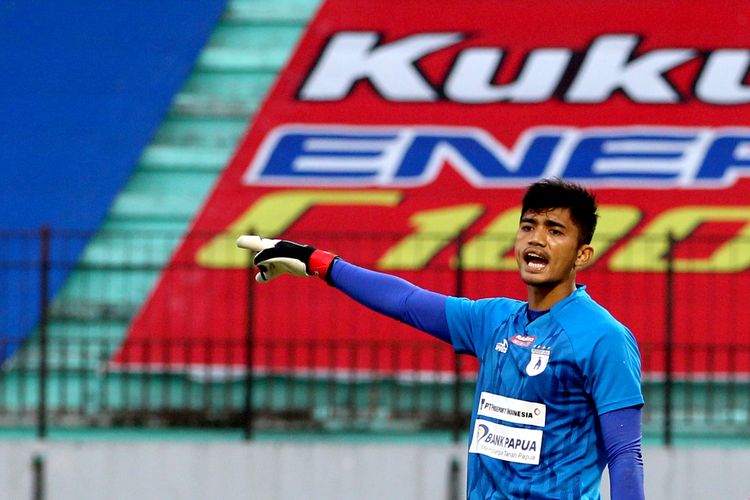 Penjaga gawang Persipura Jayapura saat Liga 1 2021-2022, Fitrul Dwi Rustapa.