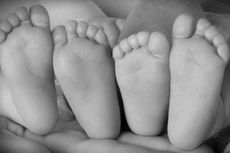 Wanita 55 Tahun Lahirkan Bayi Kembar Tiga