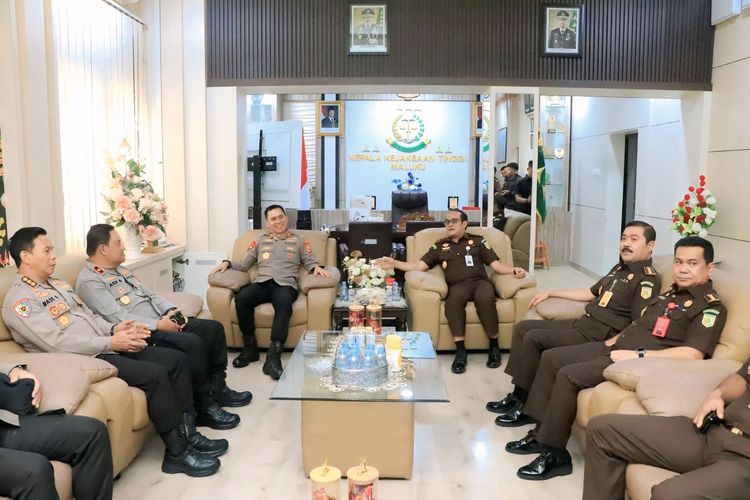 Kapolda dan Kajati Maluku Bertemu: Bahas Penegakan Hukum dan Hubungan Antar-lembaga